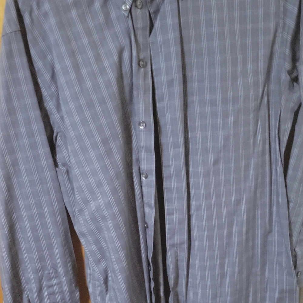 Dockers Men's Charcoal Plaid Button Down Shirt